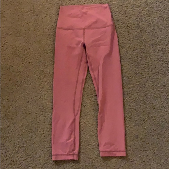 Lululemon aligns size 2 cropped - Picture 3 of 5